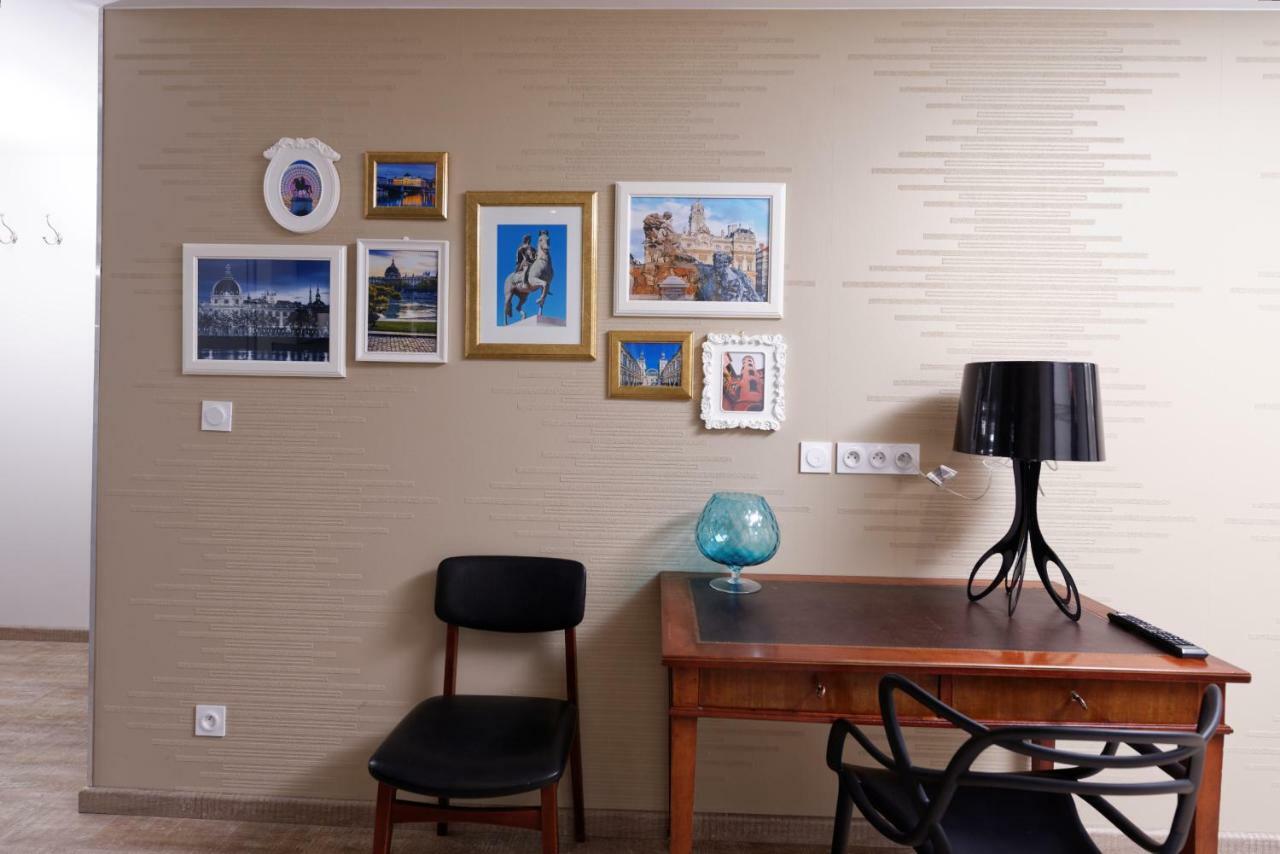 At Home In ליון מראה חיצוני תמונה